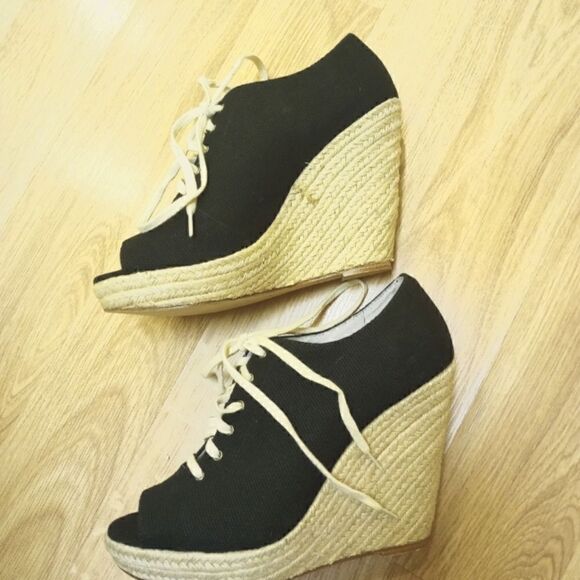 - Steve Madden canvas lace up wedge espadrilles - Picture 4 of 12